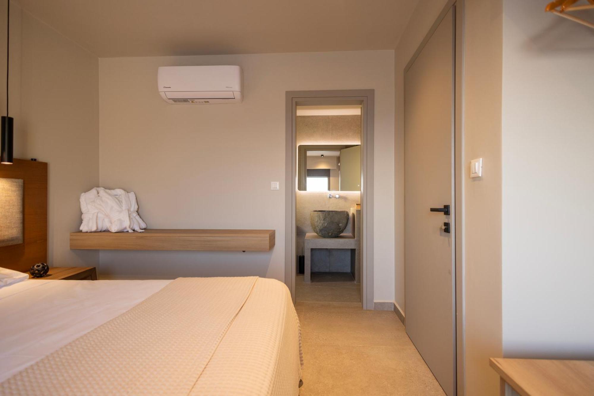 Anemelia Villas Karpathos Exterior photo