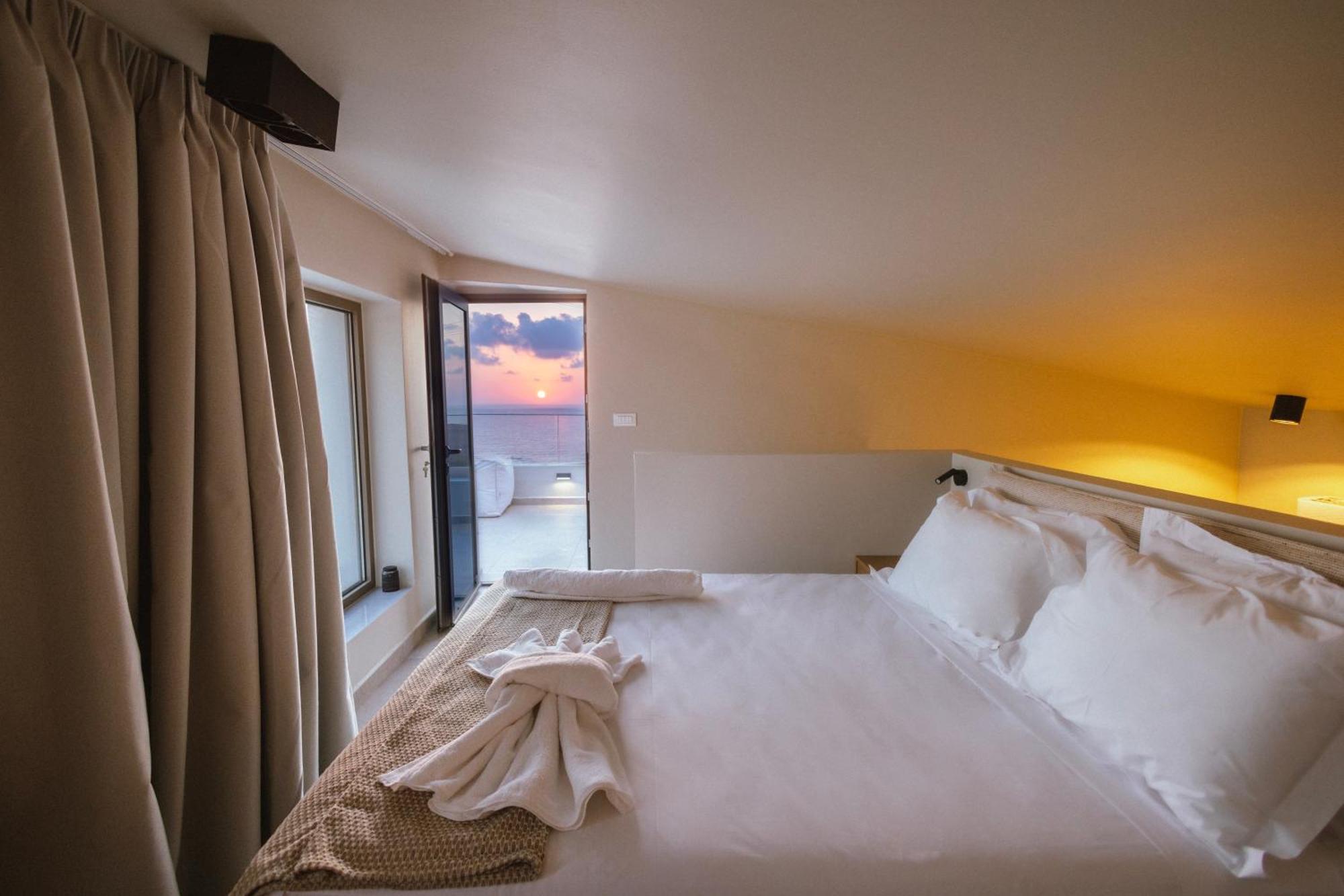 Anemelia Villas Karpathos Exterior photo